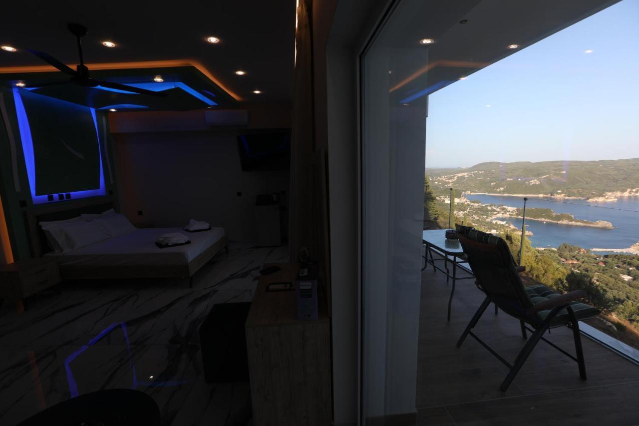 Golden Fox Studios And Suites Lakones Bagian luar foto