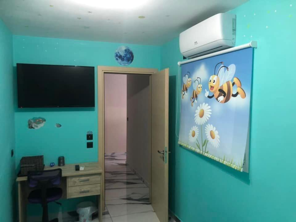 Golden Fox Studios And Suites Lakones Bagian luar foto
